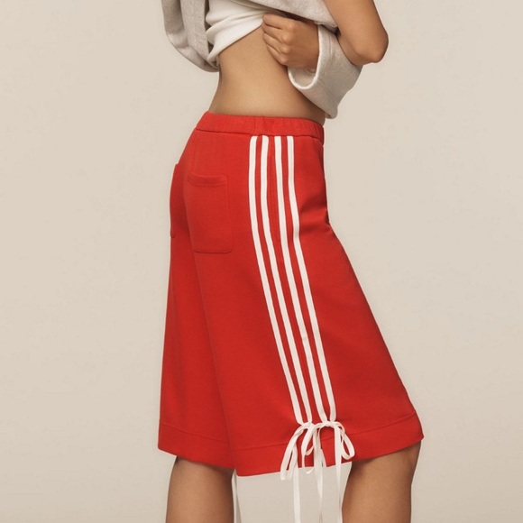 Anthropologie Pants - Anthropologie Find Me Now Basketball Bermuda Shorts Red Size Small